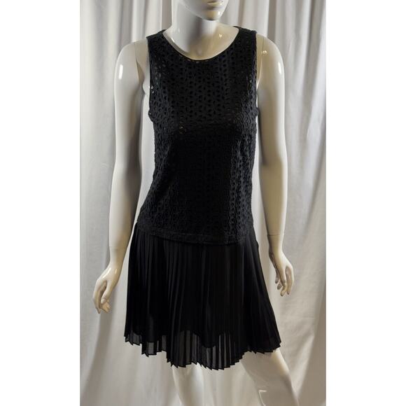 Ann Taylor LOFT Eyelet Pleated Dress, Black, Sz: 8, 64-38 - Picture 1 of 16